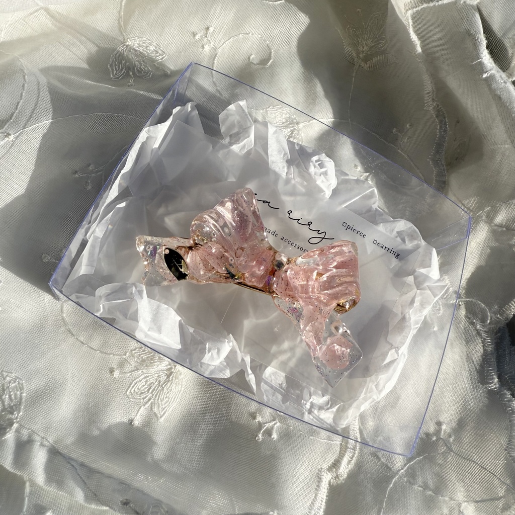 no.113 桜色紫陽花とパールのリボンヘアクリップ 淡色 ピンク ドライフラワー リボン レジンクリップ ハンドメイド