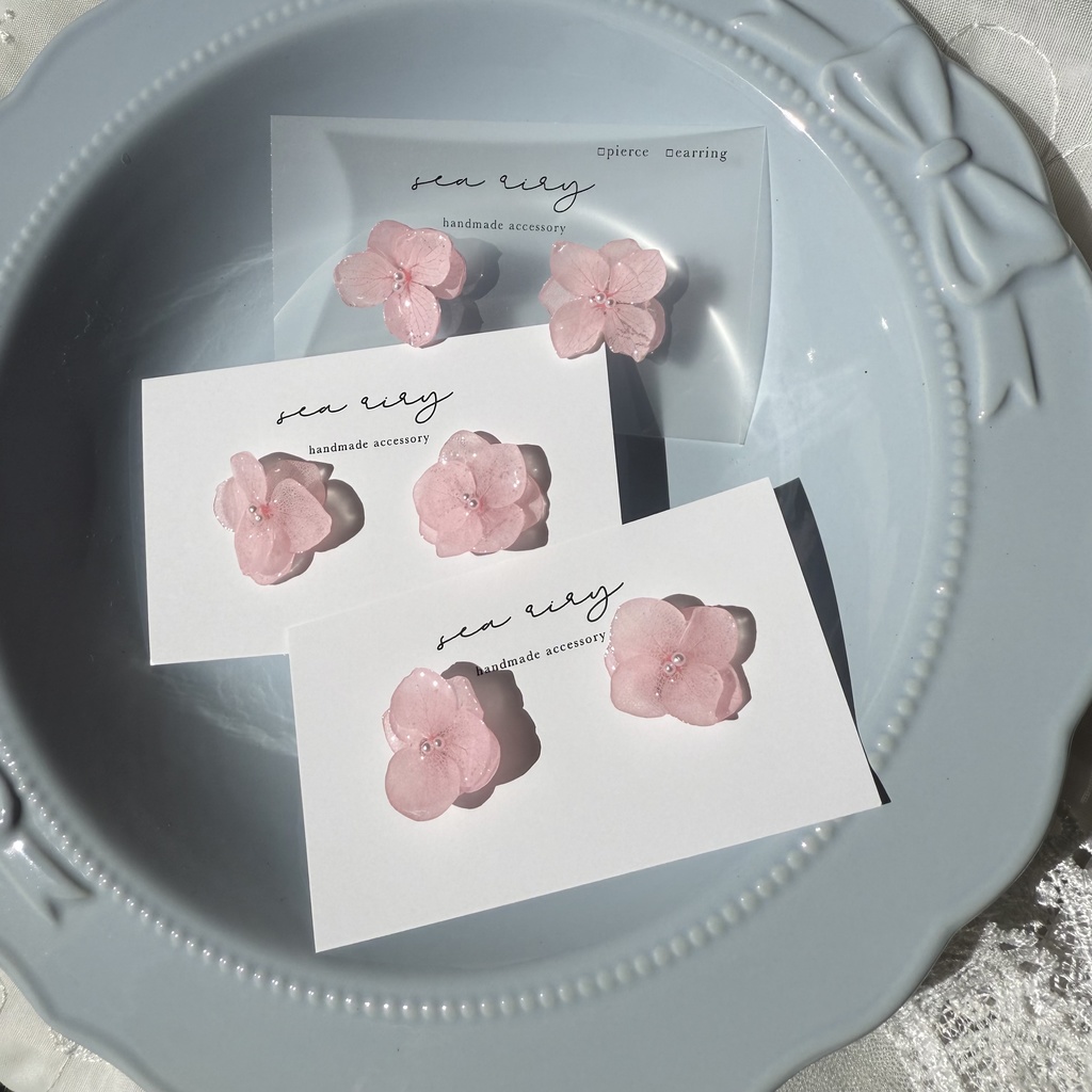 no.118 ちいさな春色の紫陽花ピアス ベビーピンク 紫陽花 フラワーピアス ドライフラワー ステンレス ハンドメイドピアス