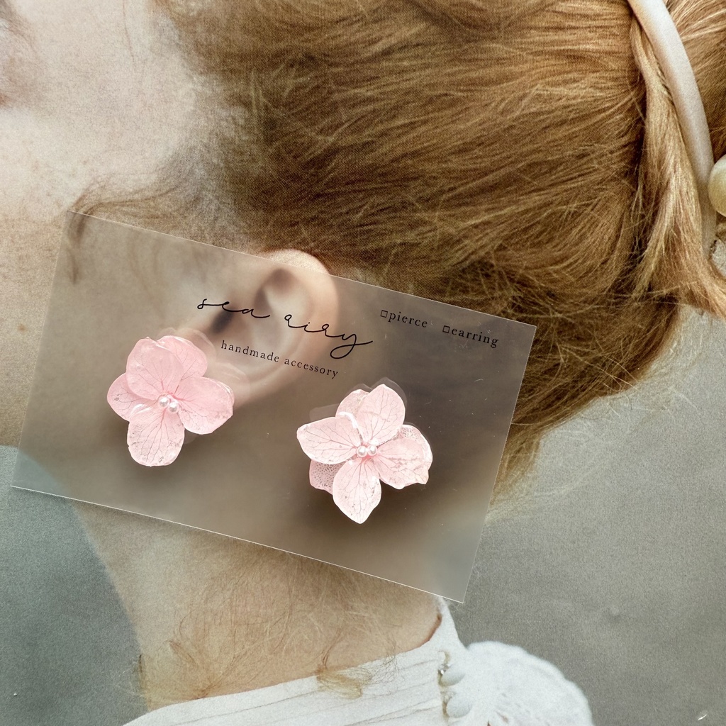 no.118 ちいさな春色の紫陽花ピアス ベビーピンク 紫陽花 フラワーピアス ドライフラワー ステンレス ハンドメイドピアス
