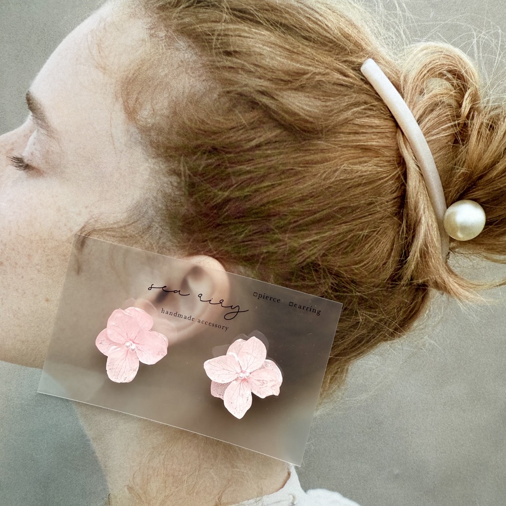 no.118 ちいさな春色の紫陽花ピアス ベビーピンク 紫陽花 フラワーピアス ドライフラワー ステンレス ハンドメイドピアス