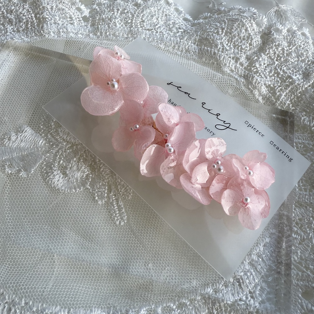 no.121 さくら色の紫陽花のヘアクリップ ベビーピンク 紫陽花 ドライフラワー ヘアクリップ レジンクリップ ハンドメイド