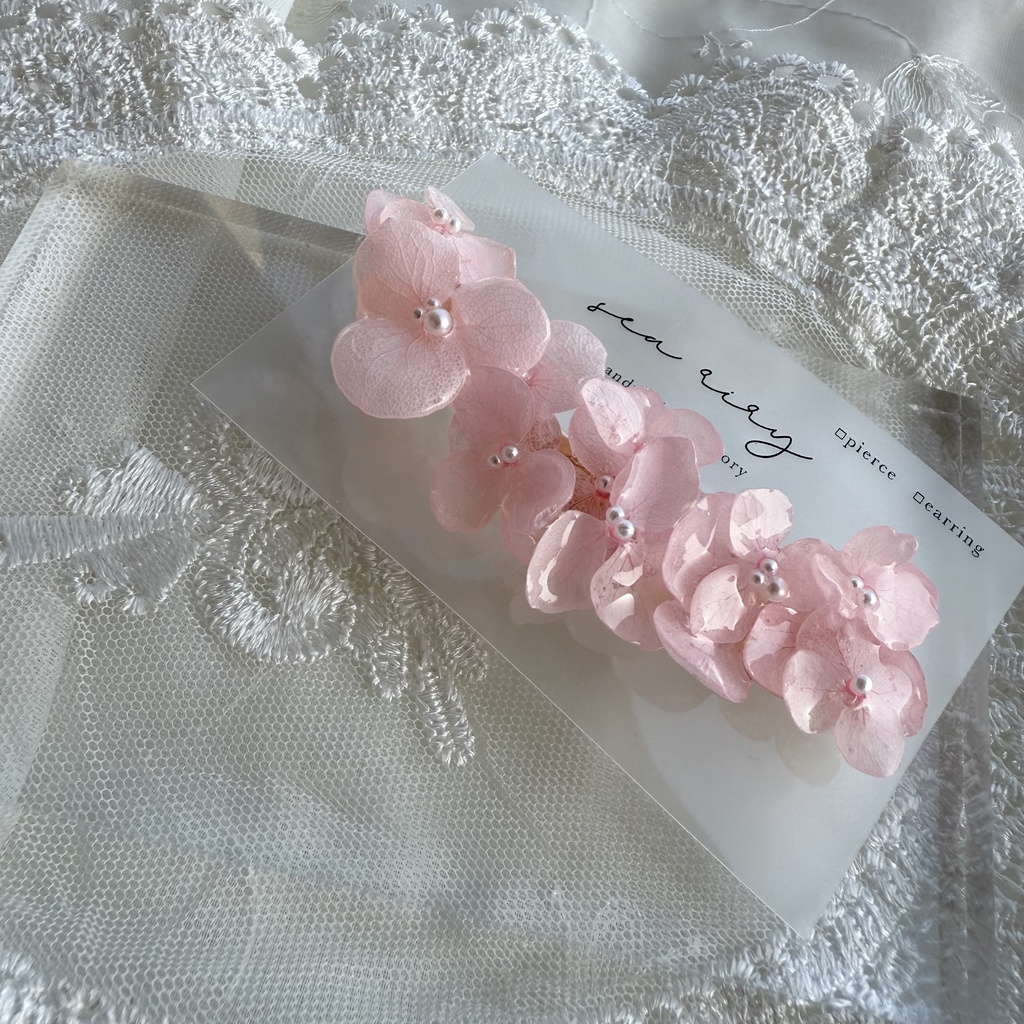 no.121 さくら色の紫陽花のヘアクリップ ベビーピンク 紫陽花 ドライフラワー ヘアクリップ レジンクリップ ハンドメイド