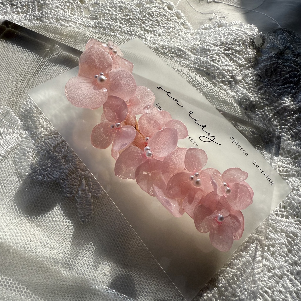 no.121 さくら色の紫陽花のヘアクリップ ベビーピンク 紫陽花 ドライフラワー ヘアクリップ レジンクリップ ハンドメイド