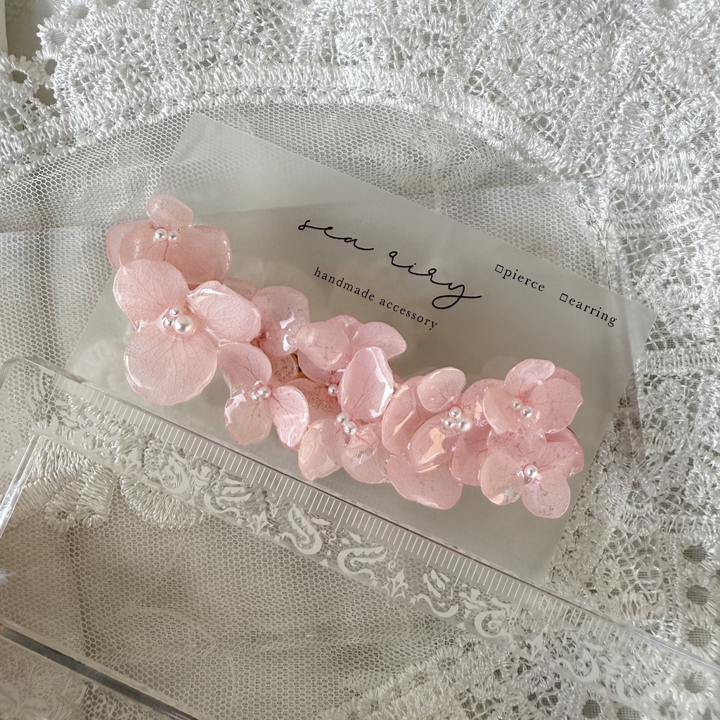 no.121 さくら色の紫陽花のヘアクリップ ベビーピンク 紫陽花 ドライフラワー ヘアクリップ レジンクリップ ハンドメイド