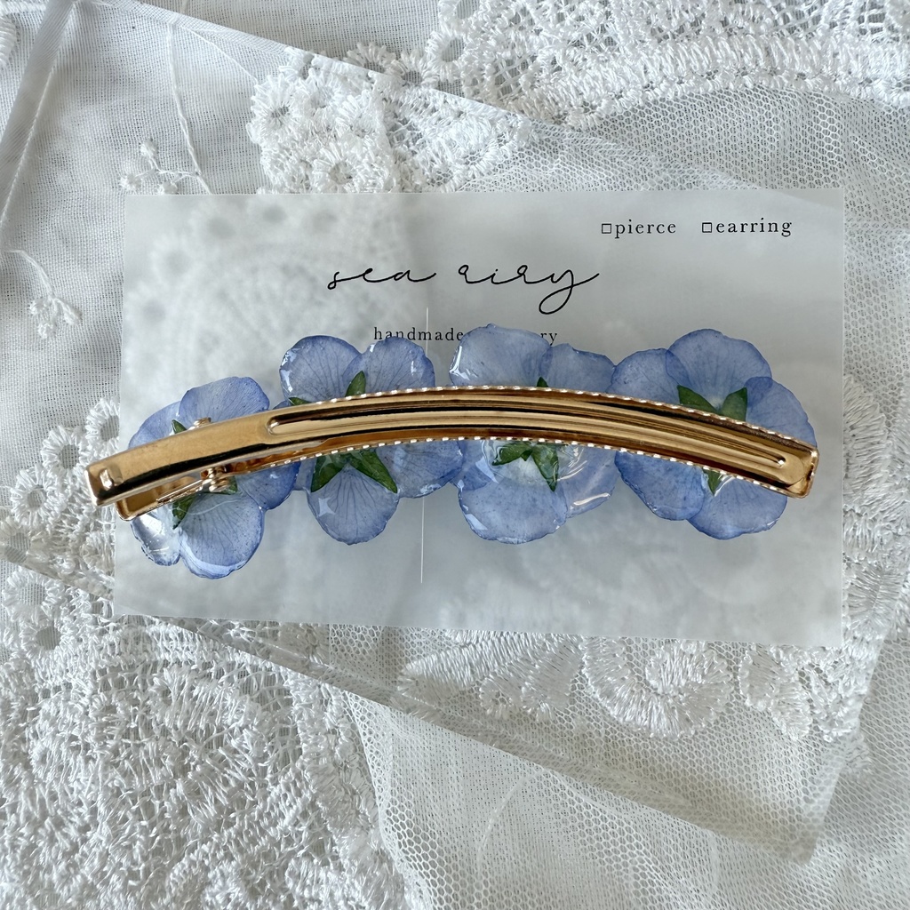 no.134 大人気 再販 ネモフィラのヘアクリップ ネモフィラ ブルー パール フラワー ヘアクリップ レジンクリップ ハンドメイド