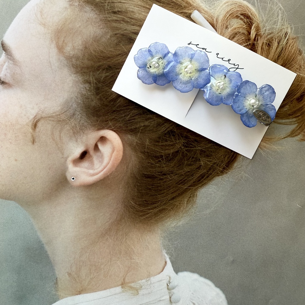 no.134 大人気 再販 ネモフィラのヘアクリップ ネモフィラ ブルー パール フラワー ヘアクリップ レジンクリップ ハンドメイド
