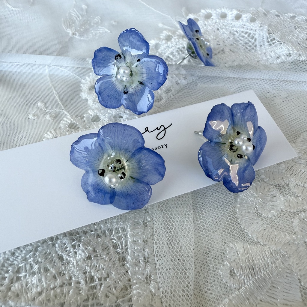 no.135 再販 大人気 ネモフィラのピアス ネモフィラ ブルー パール ドライフラワー ステンレス ピアス ハンドメイドピアス