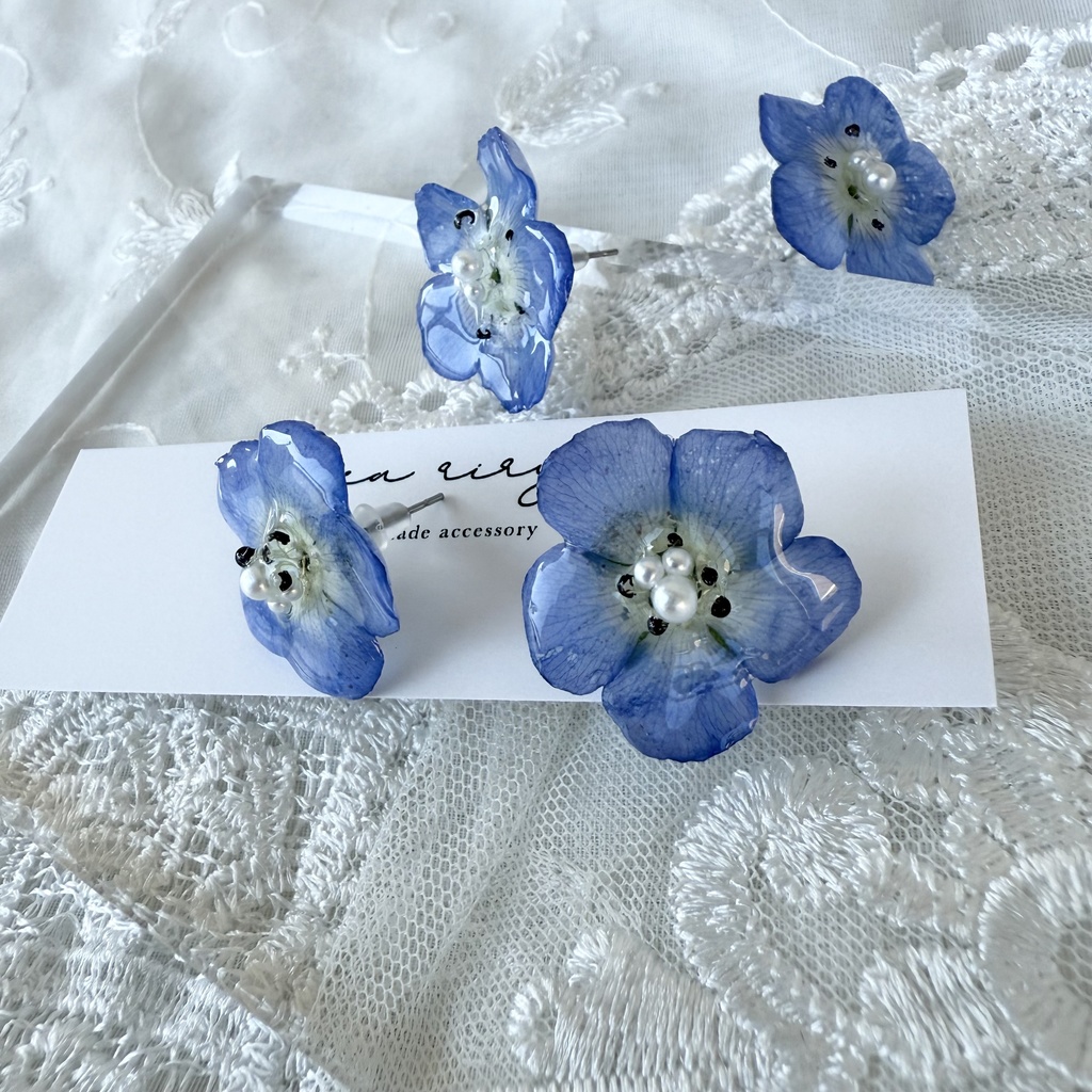 no.135 再販 大人気 ネモフィラのピアス ネモフィラ ブルー パール ドライフラワー ステンレス ピアス ハンドメイドピアス