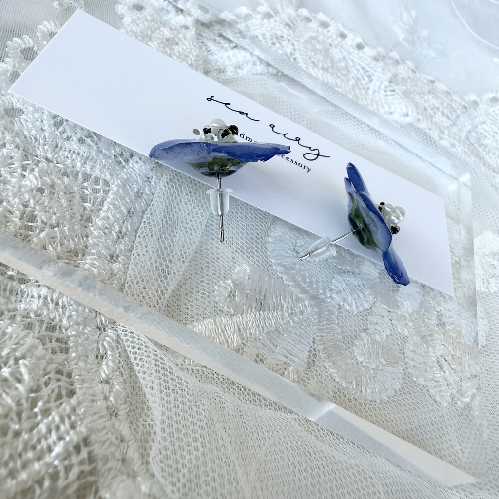 no.135 再販 大人気 ネモフィラのピアス ネモフィラ ブルー パール ドライフラワー ステンレス ピアス ハンドメイドピアス