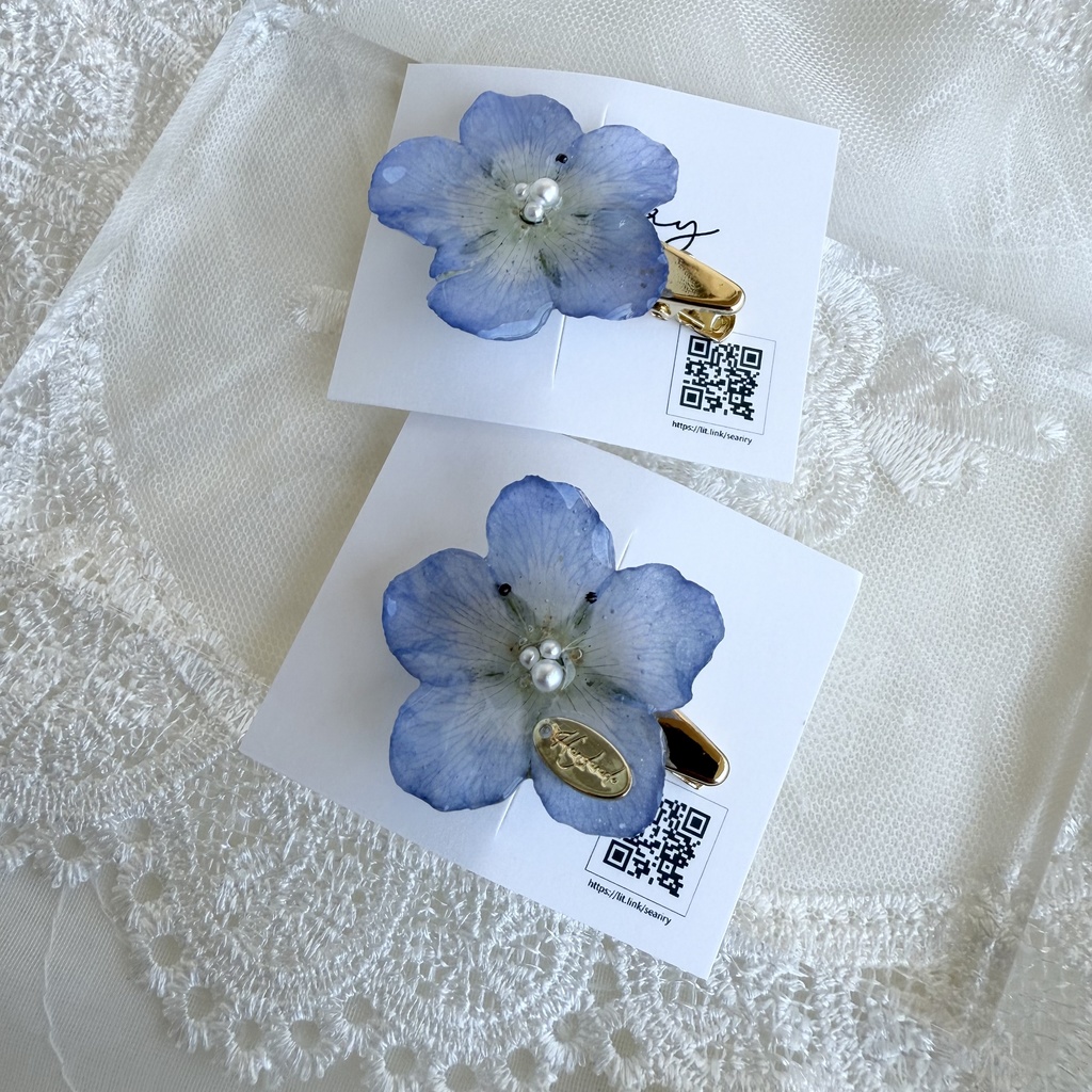 no.137 ネモフィラのミニヘアクリップ ブルー パール ネモフィラ フラワー ヘアクリップ レジン ハンドメイドクリップ