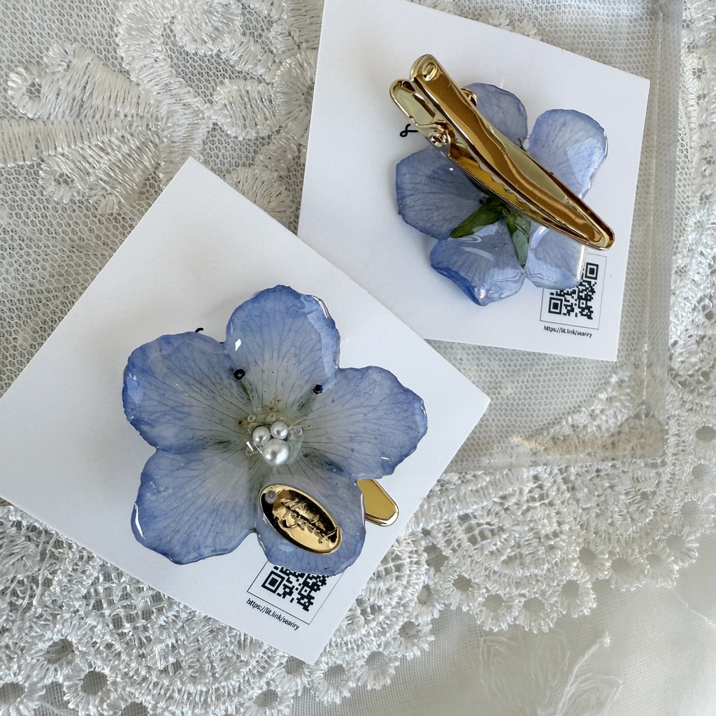no.137 ネモフィラのミニヘアクリップ ブルー パール ネモフィラ フラワー ヘアクリップ レジン ハンドメイドクリップ