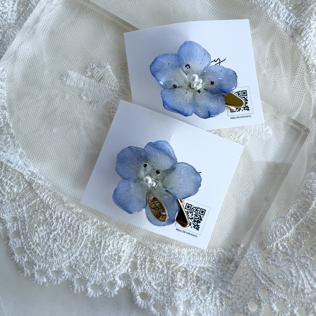 no.137 ネモフィラのミニヘアクリップ ブルー パール ネモフィラ フラワー ヘアクリップ レジン ハンドメイドクリップ