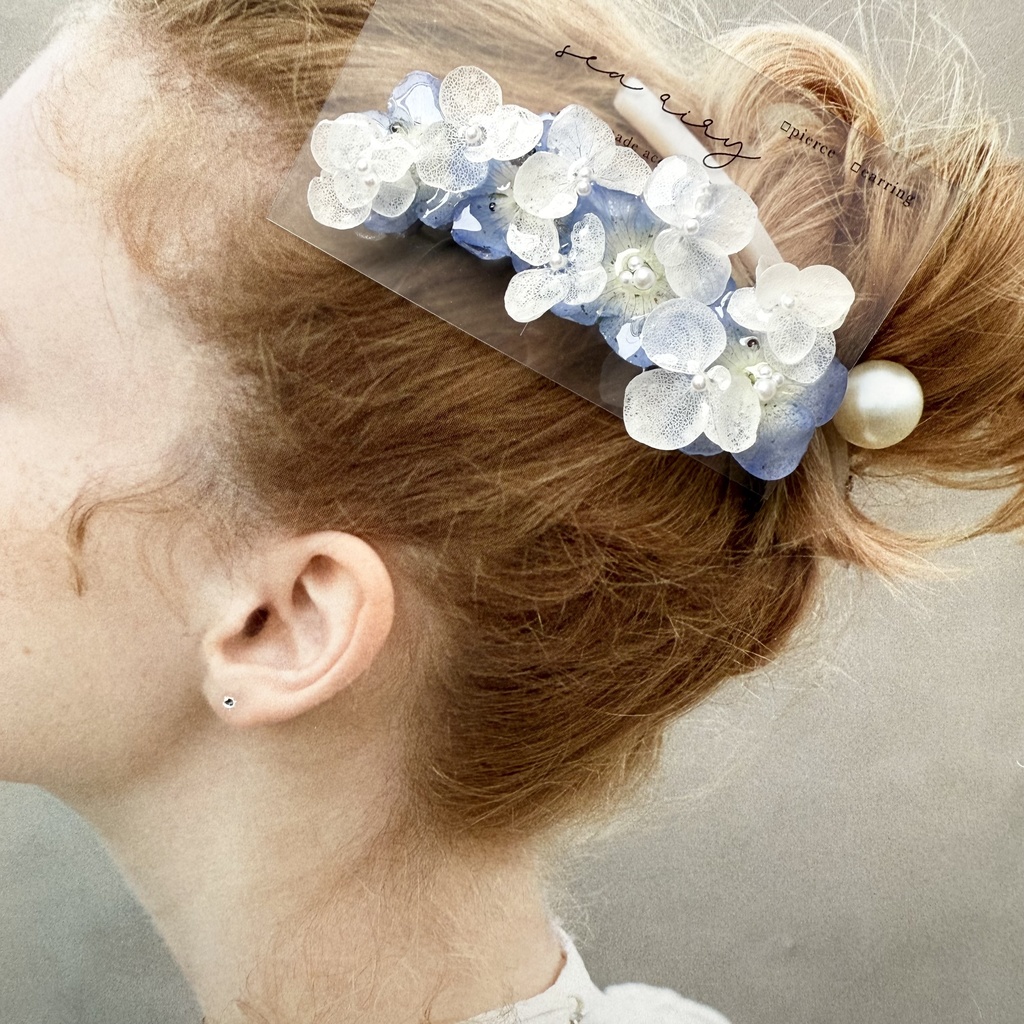 no.141 大人気 再販 ネモフィラとアナベルのヘアクリップ ブルー ホワイト ドライフラワー ヘアクリップ 本物のお花
