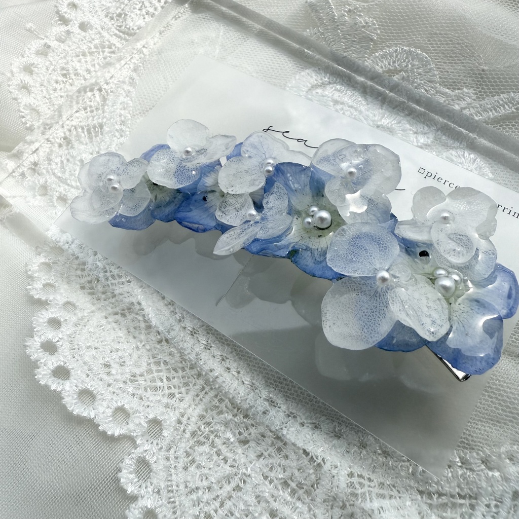 no.141 大人気 再販 ネモフィラとアナベルのヘアクリップ ブルー ホワイト ドライフラワー ヘアクリップ 本物のお花
