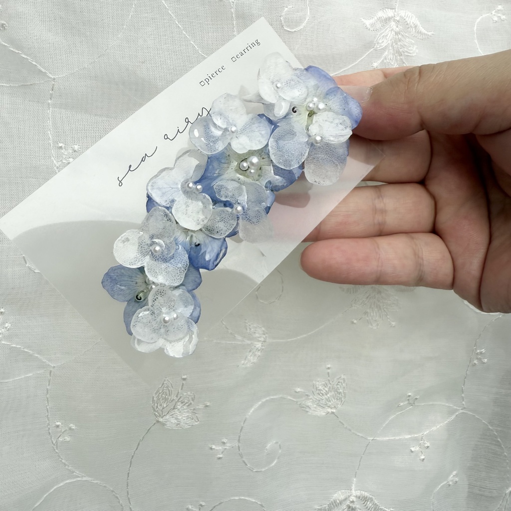 no.141 大人気 再販 ネモフィラとアナベルのヘアクリップ ブルー ホワイト ドライフラワー ヘアクリップ 本物のお花