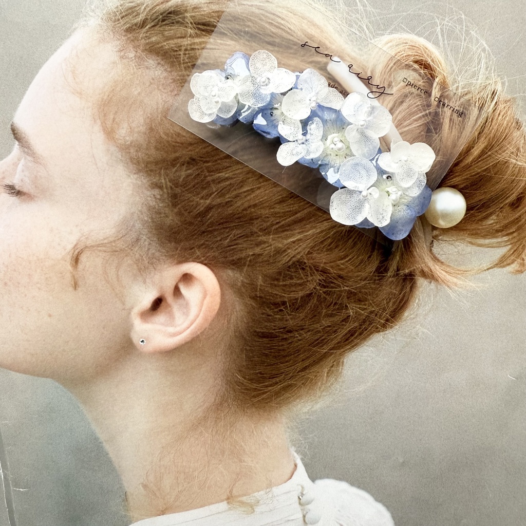 no.141 大人気 再販 ネモフィラとアナベルのヘアクリップ ブルー ホワイト ドライフラワー ヘアクリップ 本物のお花