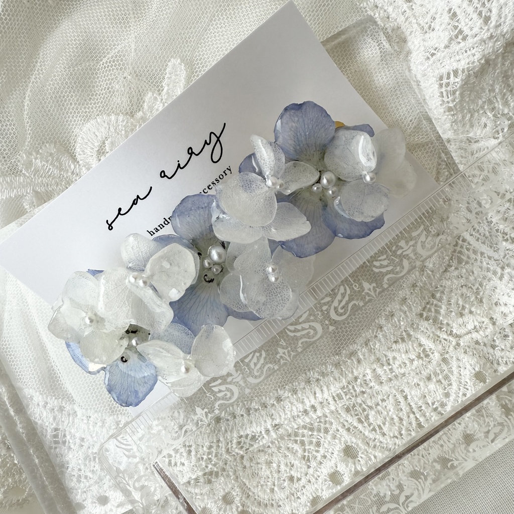 no.142 大人気 再販 ネモフィラとアナベルのヘアバレッタ 本物のお花 ネモフィラ アナベル パール 髪留め 髪飾り ハンドメイド