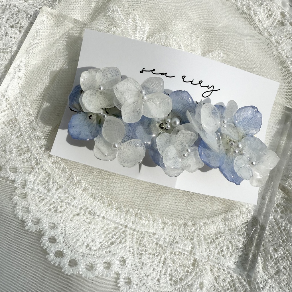 no.142 大人気 再販 ネモフィラとアナベルのヘアバレッタ 本物のお花 ネモフィラ アナベル パール 髪留め 髪飾り ハンドメイド