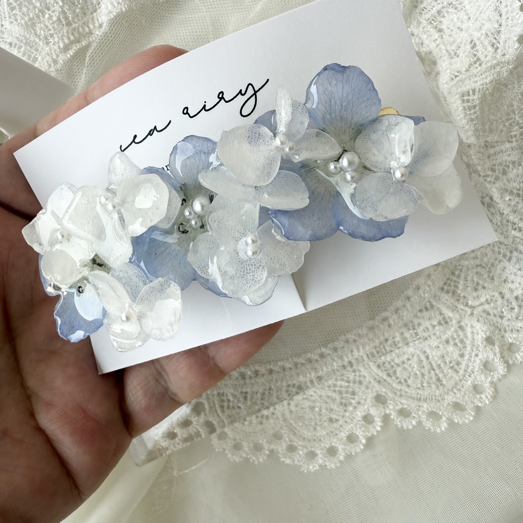 no.142 大人気 再販 ネモフィラとアナベルのヘアバレッタ 本物のお花 ネモフィラ アナベル パール 髪留め 髪飾り ハンドメイド