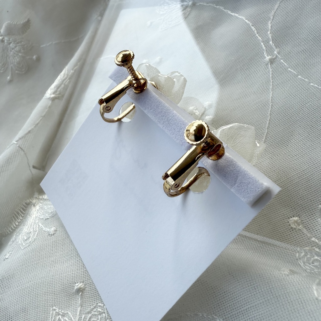 no.143 大人気 再販 ちいさな紫陽花のピアス ホワイトアナベル 本物のお花 パール フラワーピアス ハンドメイド ピアス イヤリング