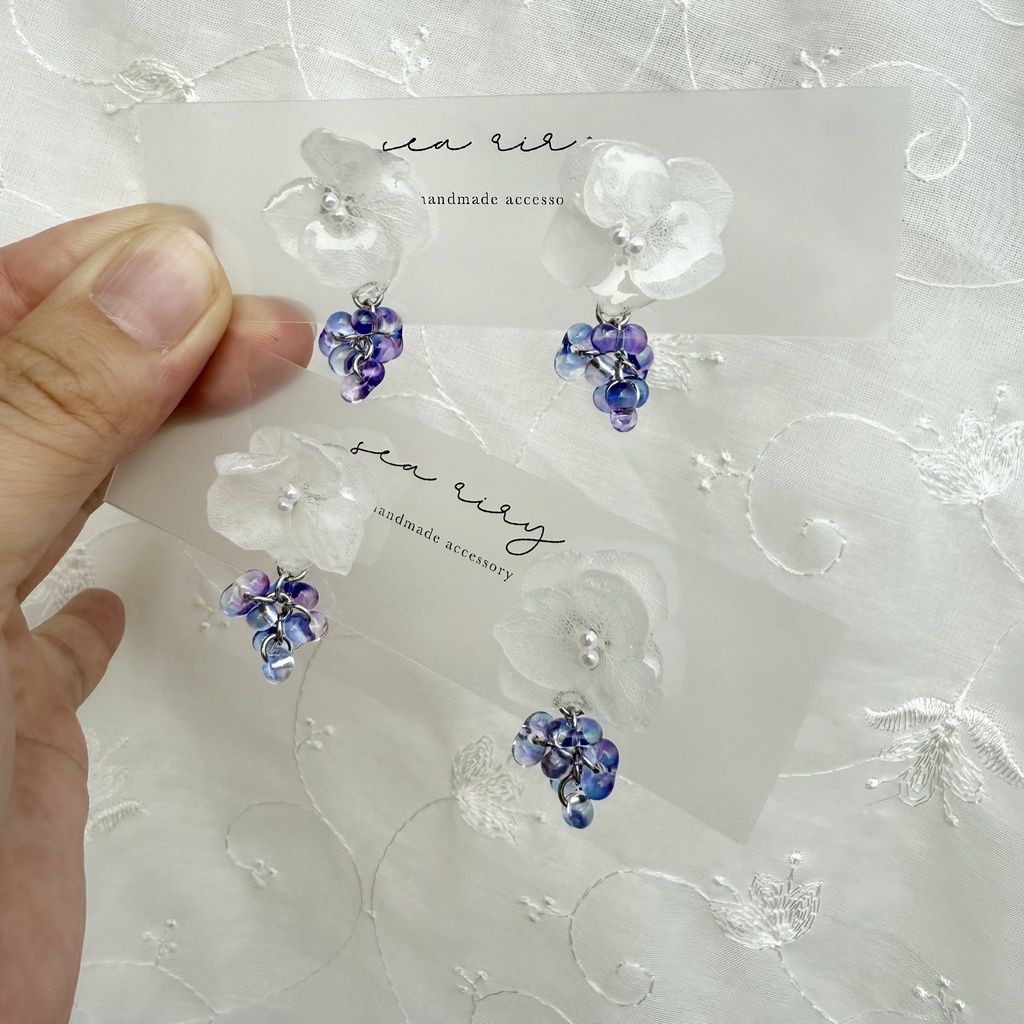 no.146 再販 紫陽花の雨粒ピアス 雨色 ホワイトアナベル 本物のお花 パール ファルファーレ ハンドメイドピアス