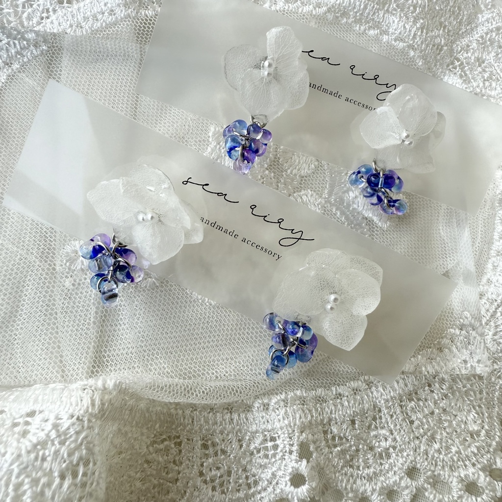 no.146 再販 紫陽花の雨粒ピアス 雨色 ホワイトアナベル 本物のお花 パール ファルファーレ ハンドメイドピアス
