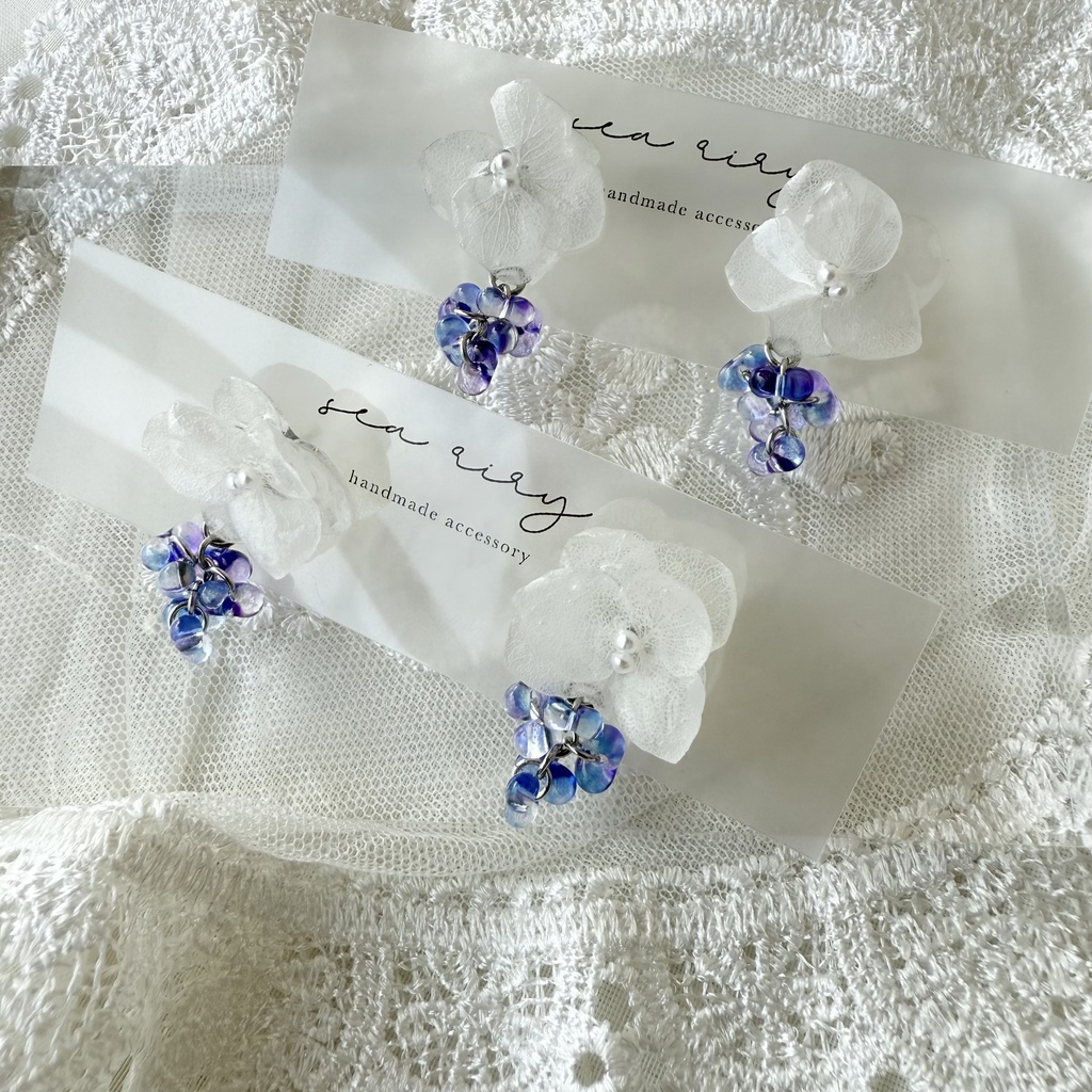 no.146 再販 紫陽花の雨粒ピアス 雨色 ホワイトアナベル 本物のお花 パール ファルファーレ ハンドメイドピアス