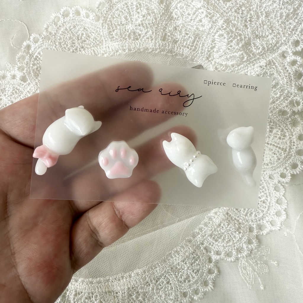 no.154 限定価格 いちごみるくのおめかしねこちゃん ピアスセット ピンク パール 猫 しろねこちゃん ハンドメイドピアス