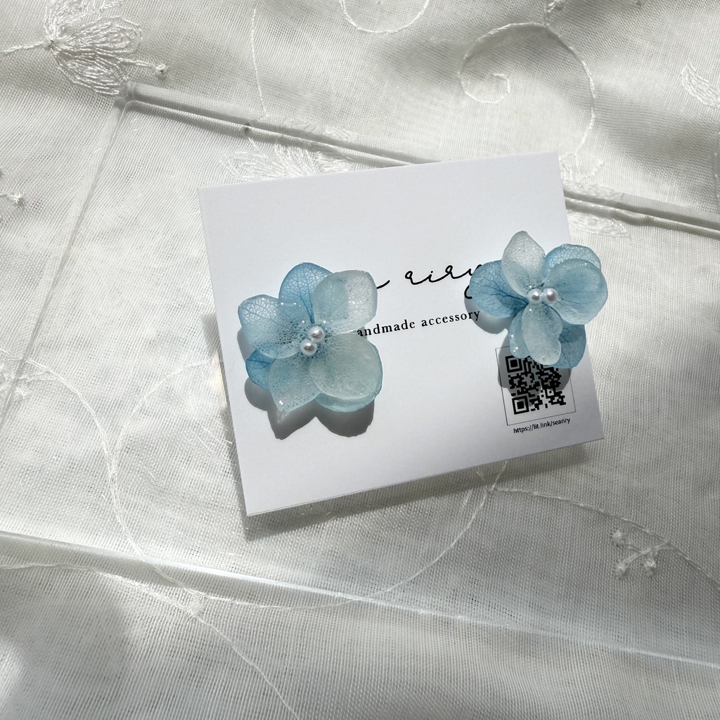 no.164 ちいさなお花のピアス 本物のピアス 紫陽花 アナベル ブルー パール ステンレス ポストピアス ピアス