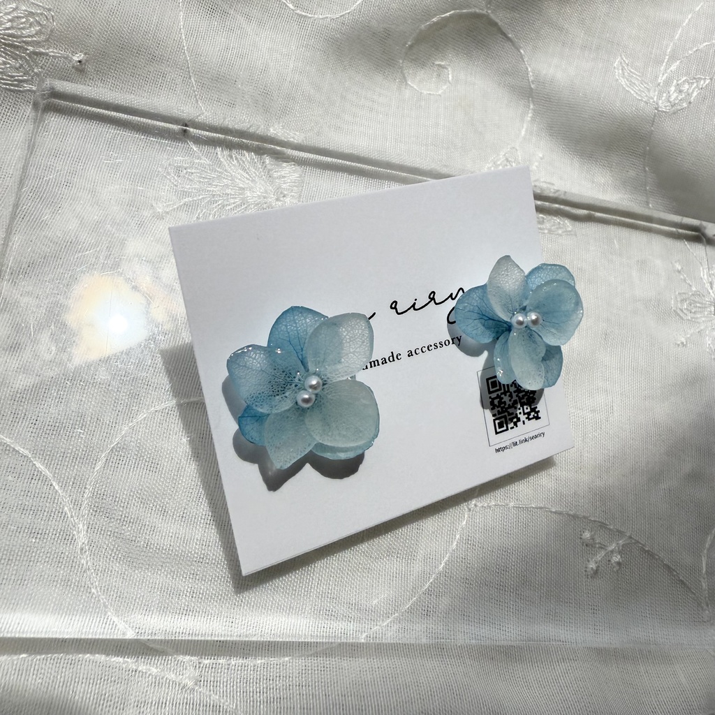 no.164 ちいさなお花のピアス 本物のピアス 紫陽花 アナベル ブルー パール ステンレス ポストピアス ピアス