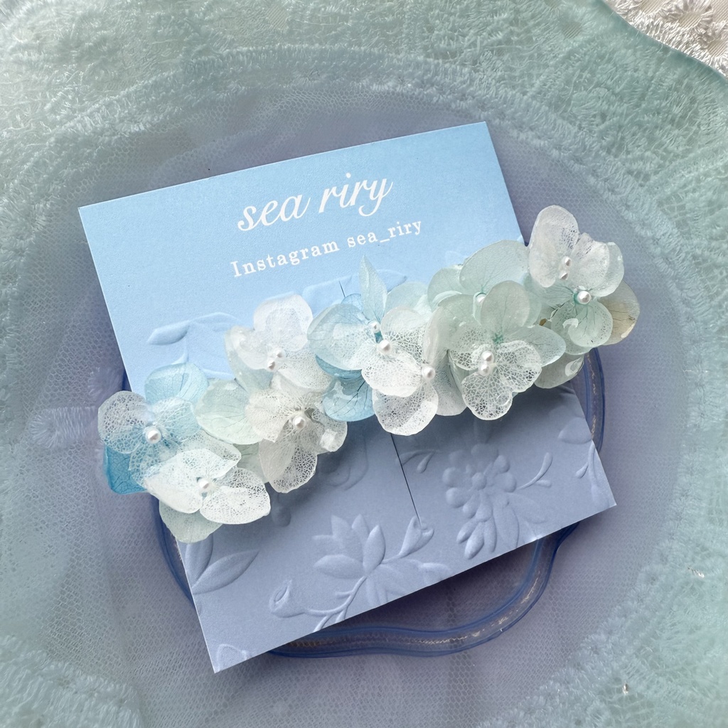 no.169 ブルーホワイトの紫陽花ヘアクリップ 紫陽花 アナベル 本物のお花 ヘアアクセサリー ヘアクリップ レジンクリップ