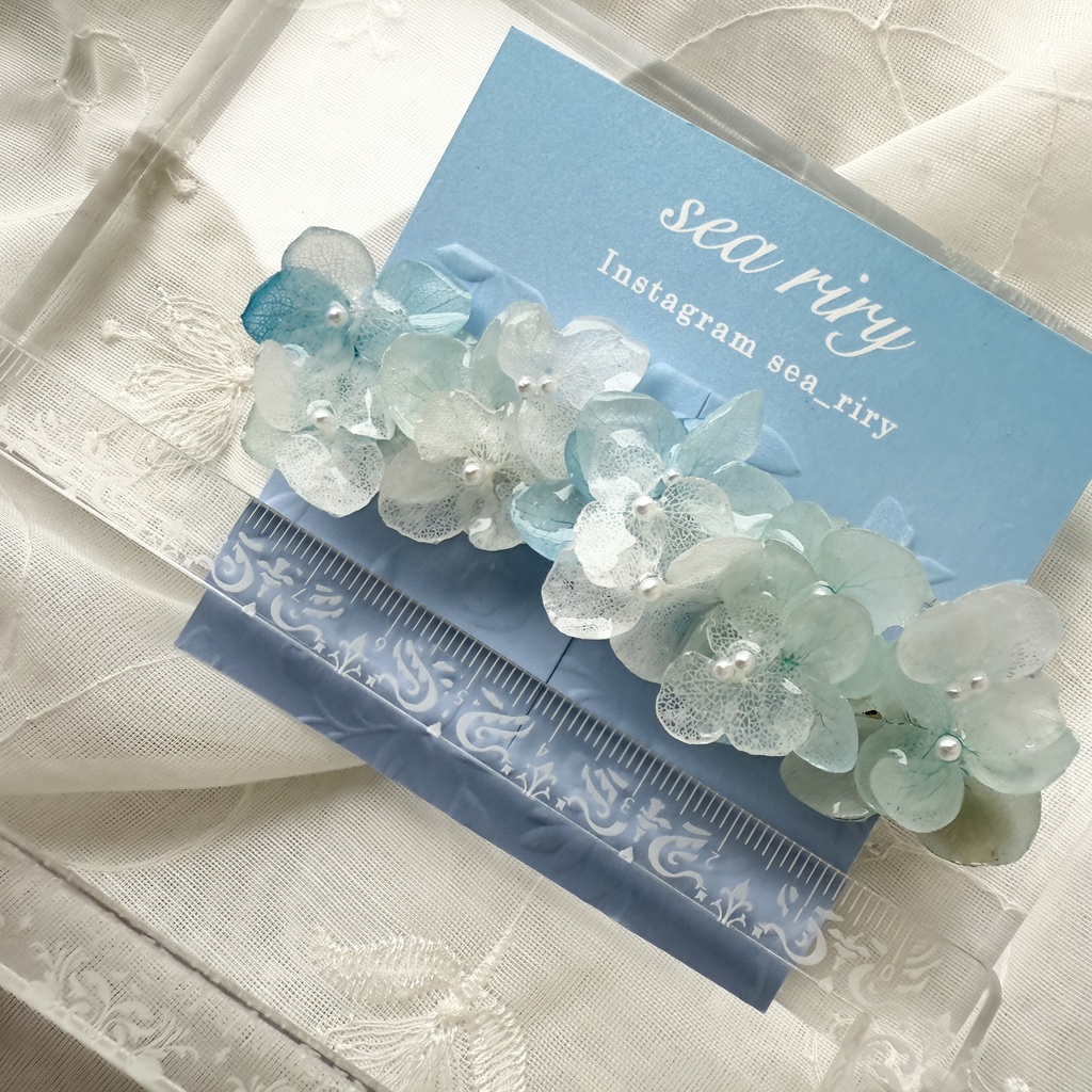 no.169 ブルーホワイトの紫陽花ヘアクリップ 紫陽花 アナベル 本物のお花 ヘアアクセサリー ヘアクリップ レジンクリップ