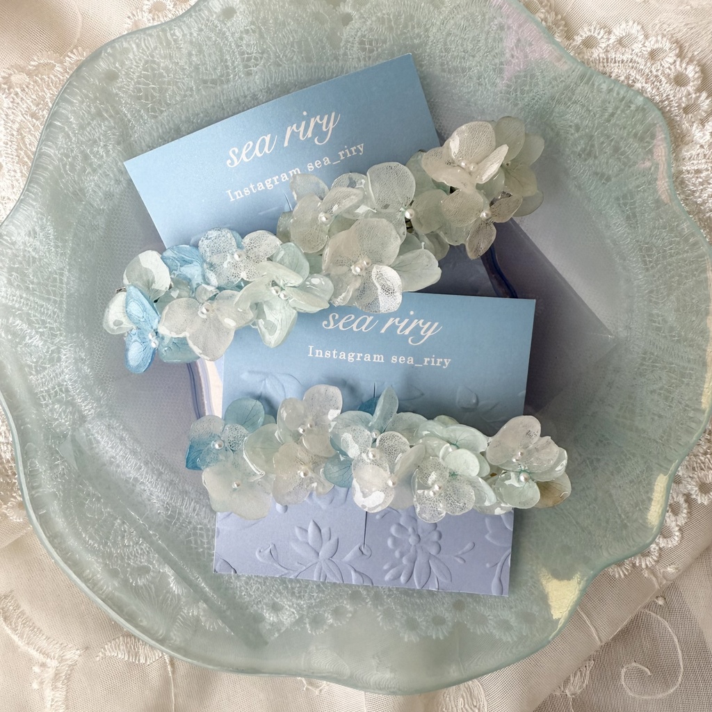 no.169 ブルーホワイトの紫陽花ヘアクリップ 紫陽花 アナベル 本物のお花 ヘアアクセサリー ヘアクリップ レジンクリップ