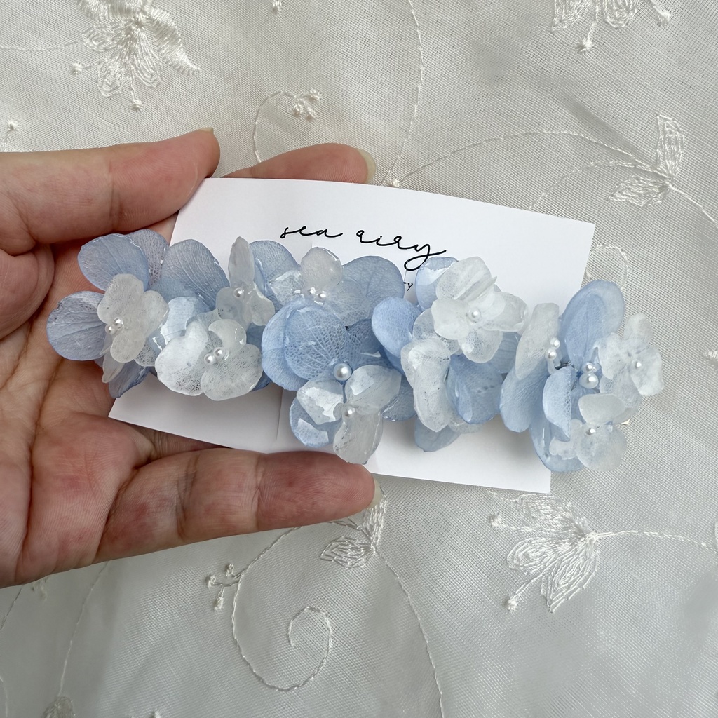 no.175 ブルーホワイトの紫陽花ヘアバレッタ 本物のお花 あじさい ホワイトアナベル パール ヘアバレッタ 髪飾り 浴衣 着物