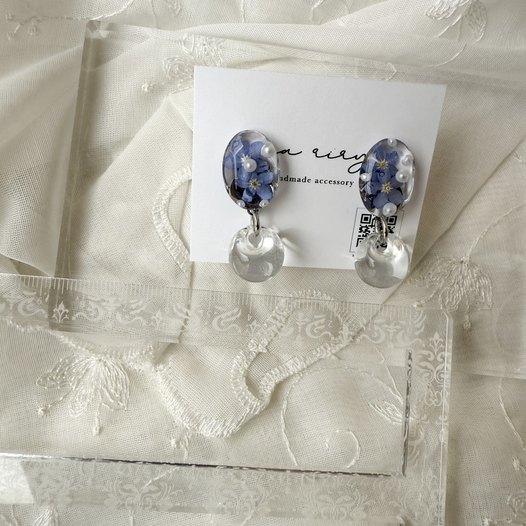 no.181 勿忘草のゆらゆらピアス 忘れな草 パール フラワー ブルー ゆらゆら ステンレス ピアス