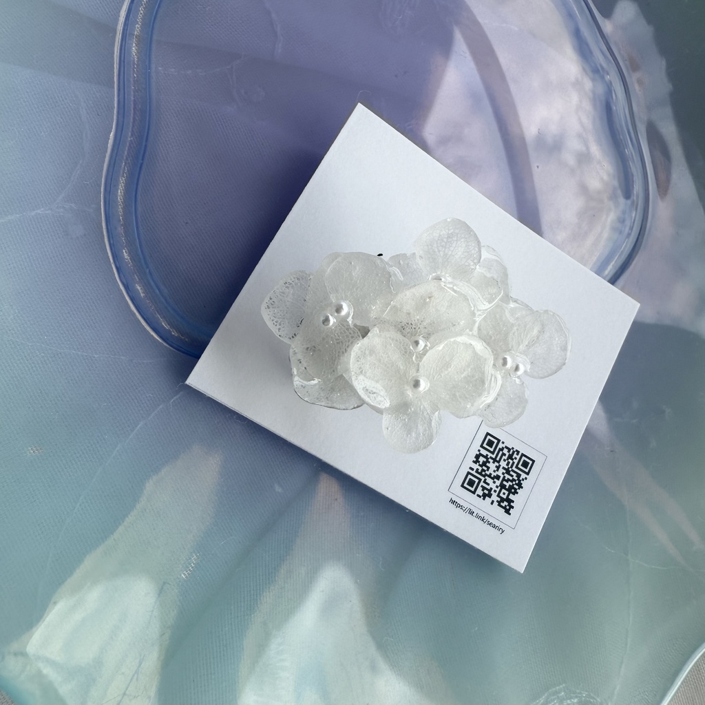 no.183 ホワイトアナベルの帯留 紫陽花 ホワイトアナベル パール 帯留 着物 和装小物