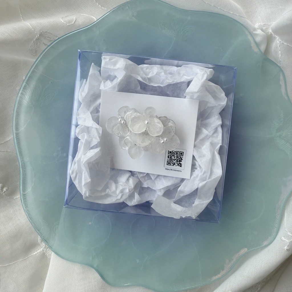 no.183 ホワイトアナベルの帯留 紫陽花 ホワイトアナベル パール 帯留 着物 和装小物