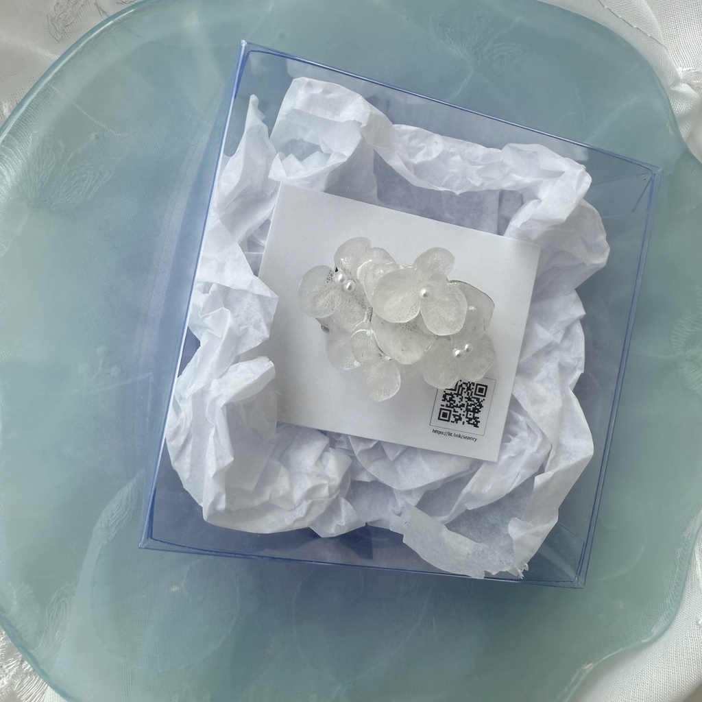 no.183 ホワイトアナベルの帯留 紫陽花 ホワイトアナベル パール 帯留 着物 和装小物