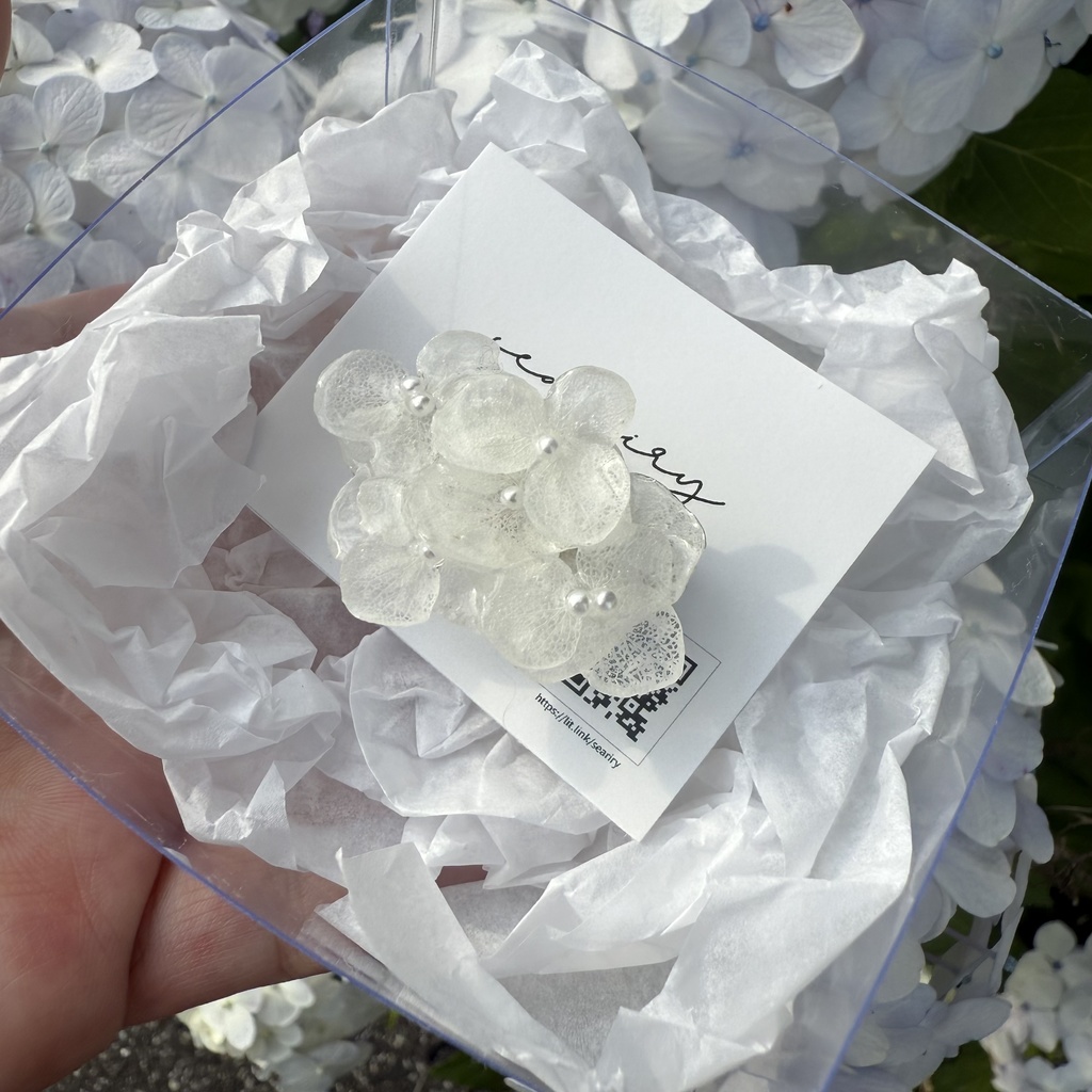 no.183 ホワイトアナベルの帯留 紫陽花 ホワイトアナベル パール 帯留 着物 和装小物