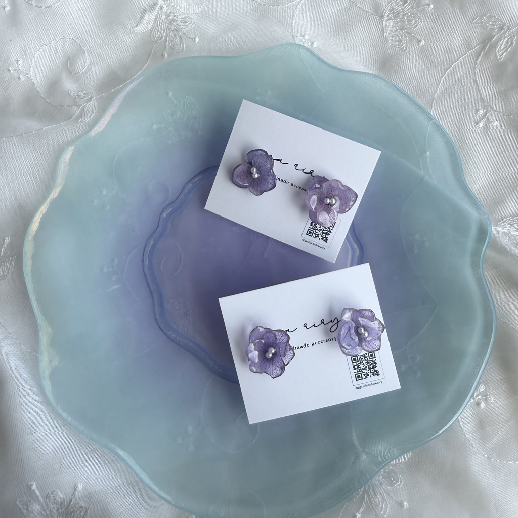 no.190 ちいさなお花のピアス 本物のお花 アジサイ 紫陽花 アナベル パープル 紫 ステンレス ピアス