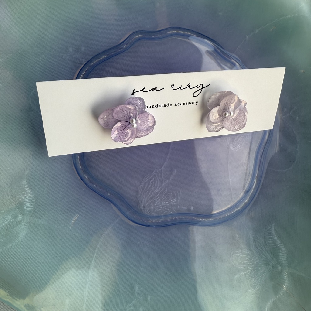 no.194 ちいさなお花のピアス 本物のお花 紫陽花 アジサイ パール パステルライラック パープル ステンレス ピアス
