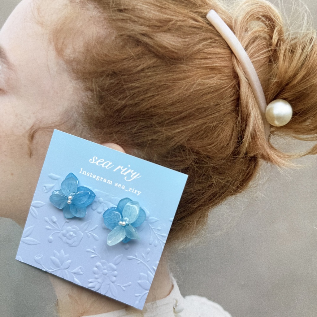 no.197 再販 ブルーグラデの紫陽花ピアス 本物のお花 紫陽花 アジサイ ブルー ステンレス ピアス