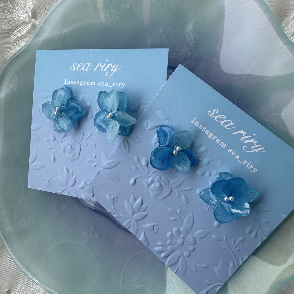 no.197 再販 ブルーグラデの紫陽花ピアス 本物のお花 紫陽花 アジサイ ブルー ステンレス ピアス