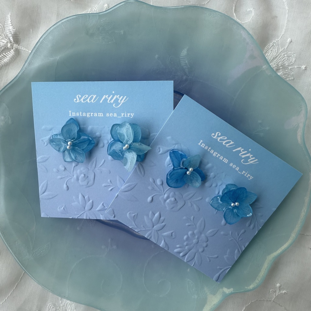 no.197 再販 ブルーグラデの紫陽花ピアス 本物のお花 紫陽花 アジサイ ブルー ステンレス ピアス