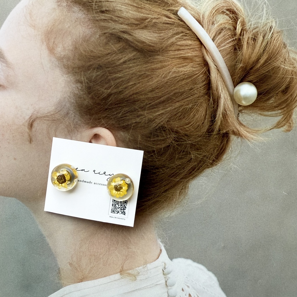 no.205 ちいさな向日葵のドームピアス ひまわり スターフラワー ドライフラワー パール ドーム ステンレス ピアス