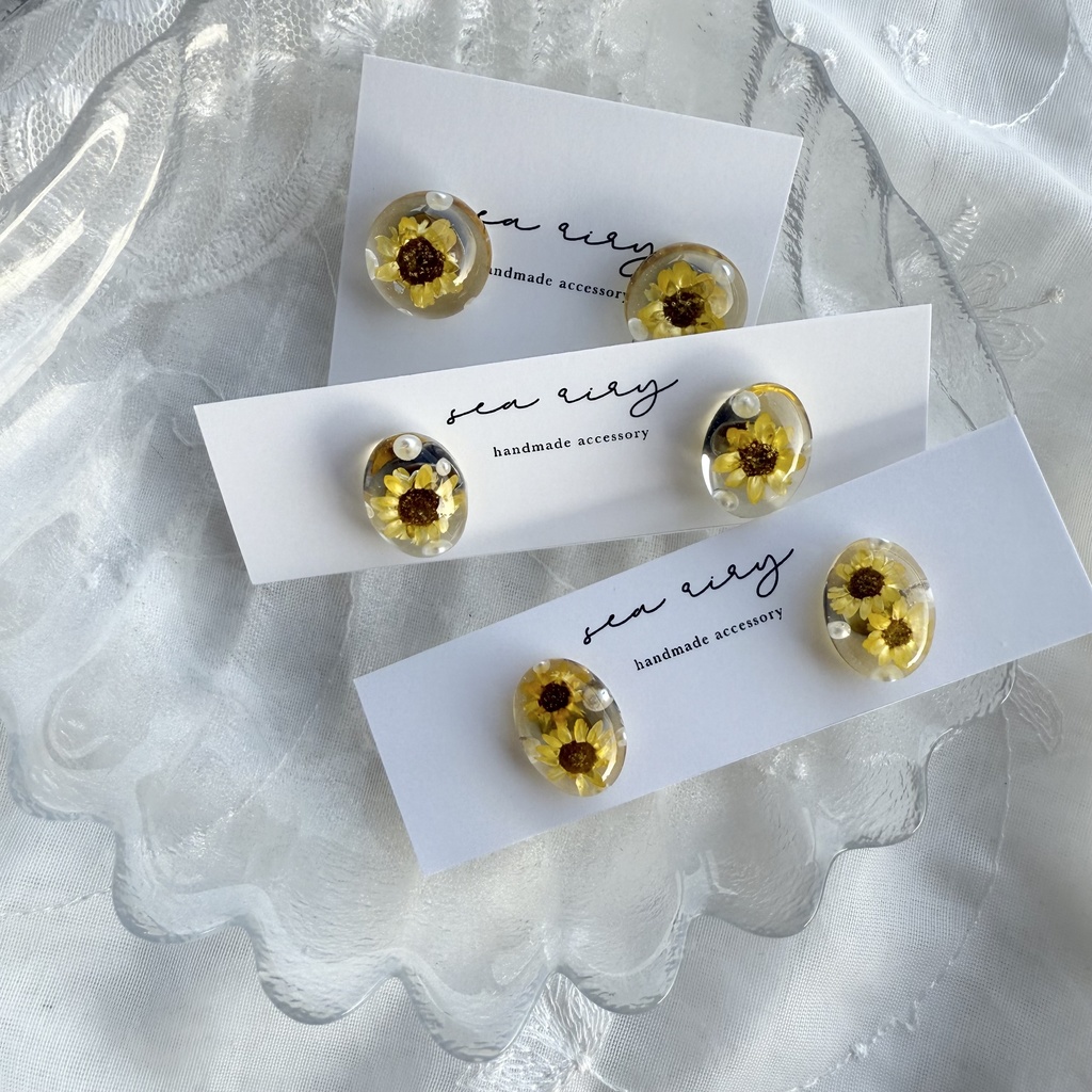 no.206 向日葵とパールのオーバルピアス ひまわり スターフラワー パール ドライフラワー オーバル ピアス
