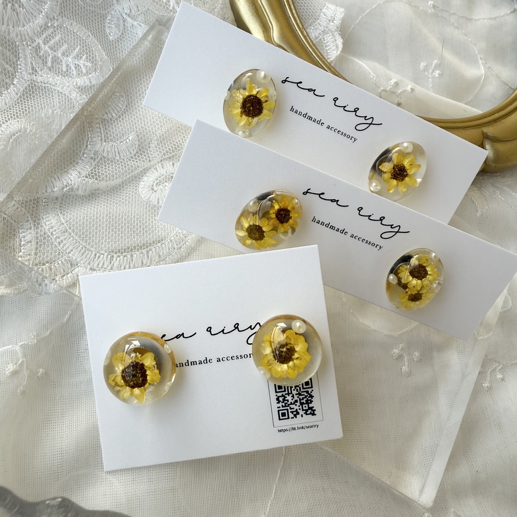 no.206 向日葵とパールのオーバルピアス ひまわり スターフラワー パール ドライフラワー オーバル ピアス