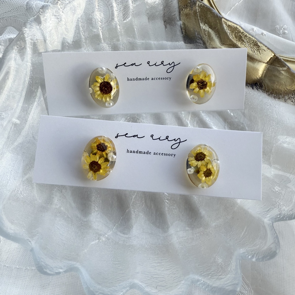 no.206 向日葵とパールのオーバルピアス ひまわり スターフラワー パール ドライフラワー オーバル ピアス