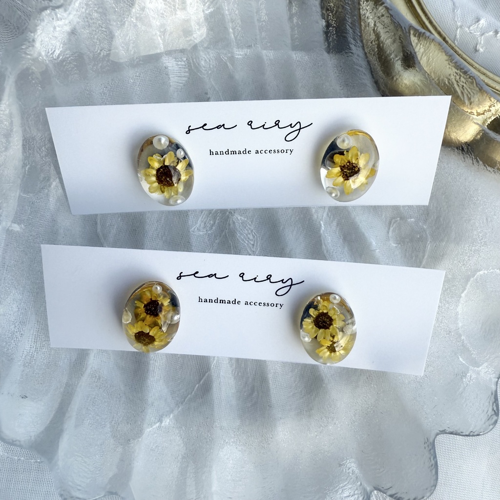 no.206 向日葵とパールのオーバルピアス ひまわり スターフラワー パール ドライフラワー オーバル ピアス