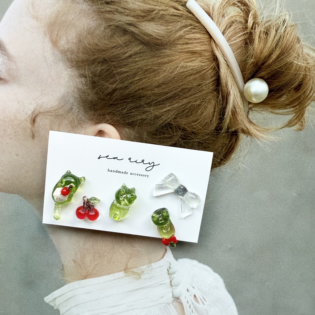 no.207  クリームソーダのねこちゃんピアス  セット  メロンソーダ  チェリー  さくらんぼ  ホイップ  ねこ  ネコ  ステンレス  ピアス